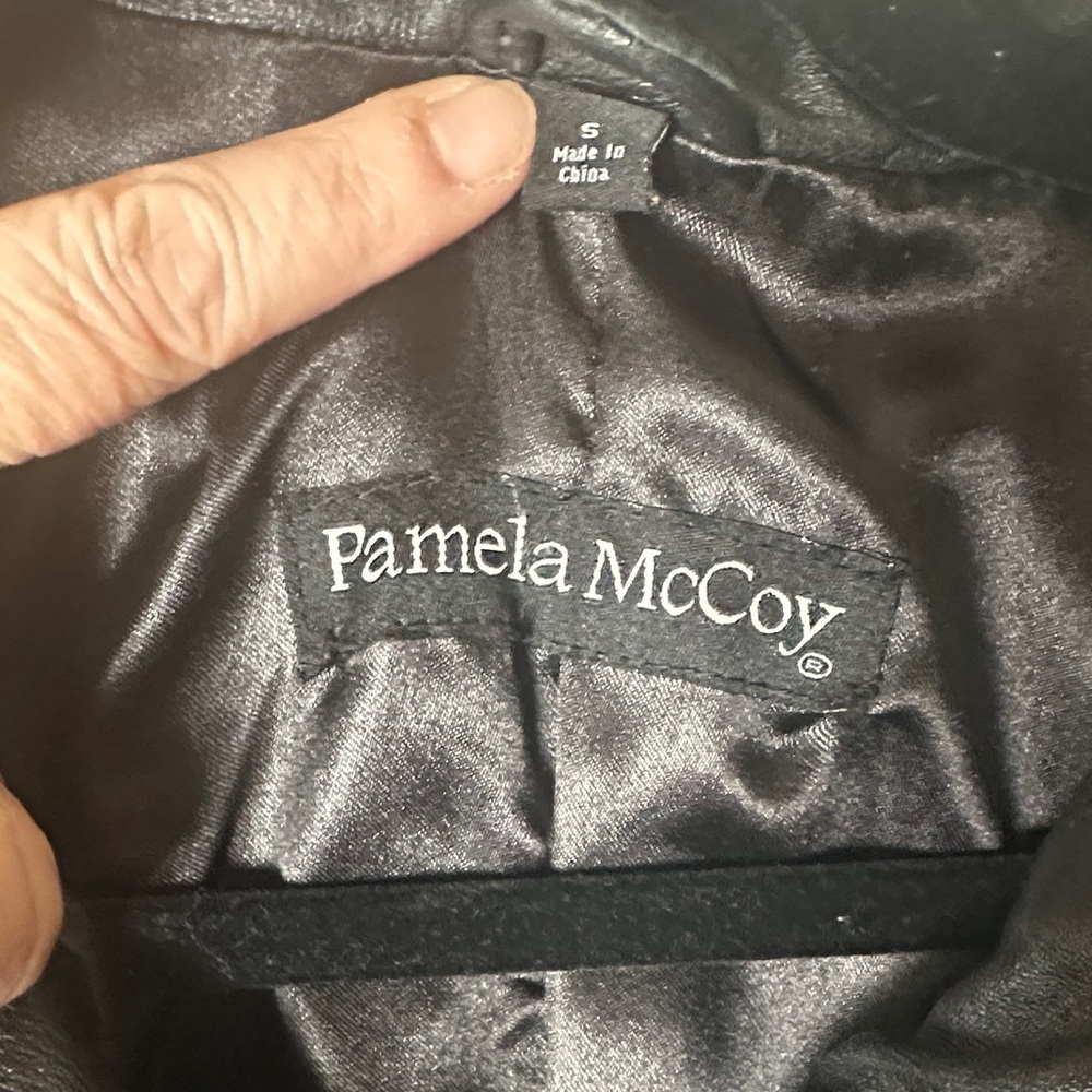 Pamela McCoy Sleek Charcoal Jacket - Picture 2 of 7
